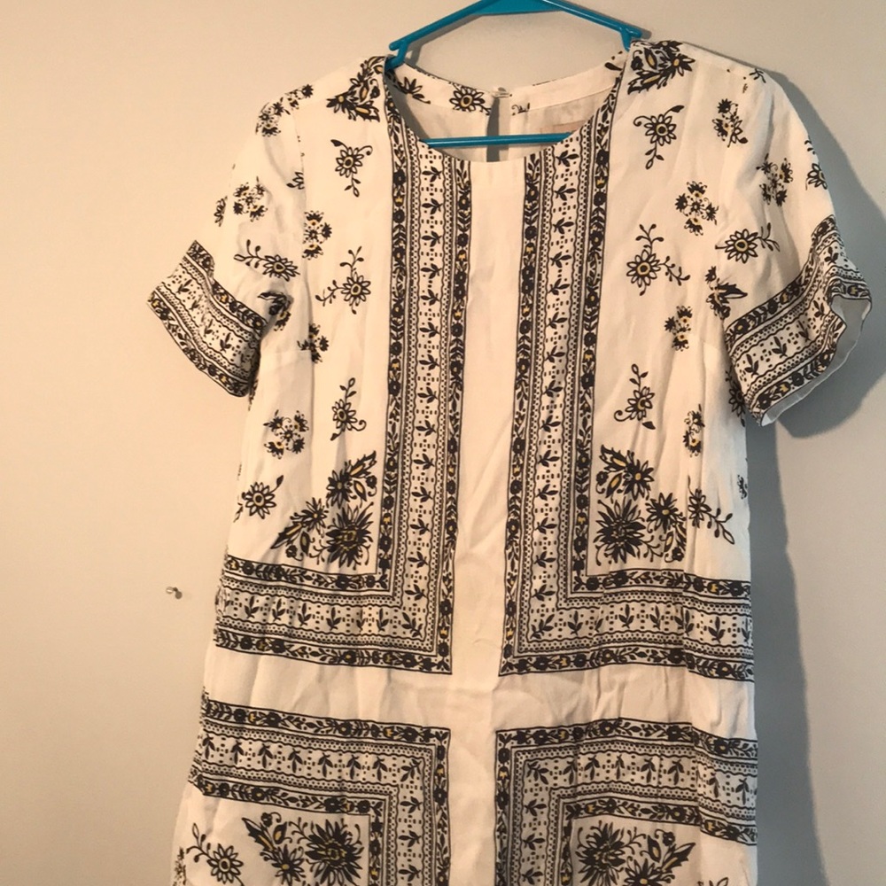 Good condition dress Loft size XS
